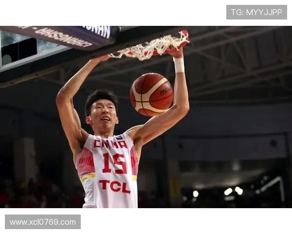 周琦在国际篮球舞台的崛起与挑战：从青涩少年到中国篮球的希望之星